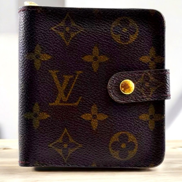 Louis Vuitton LV Monogram Bi-Fold Wallet Leather PVC Brown Used Auth - Picture 1 of 12